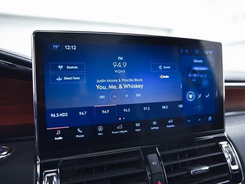 Used 2023 Lincoln Navigator Reserve AWD/4WD image 19