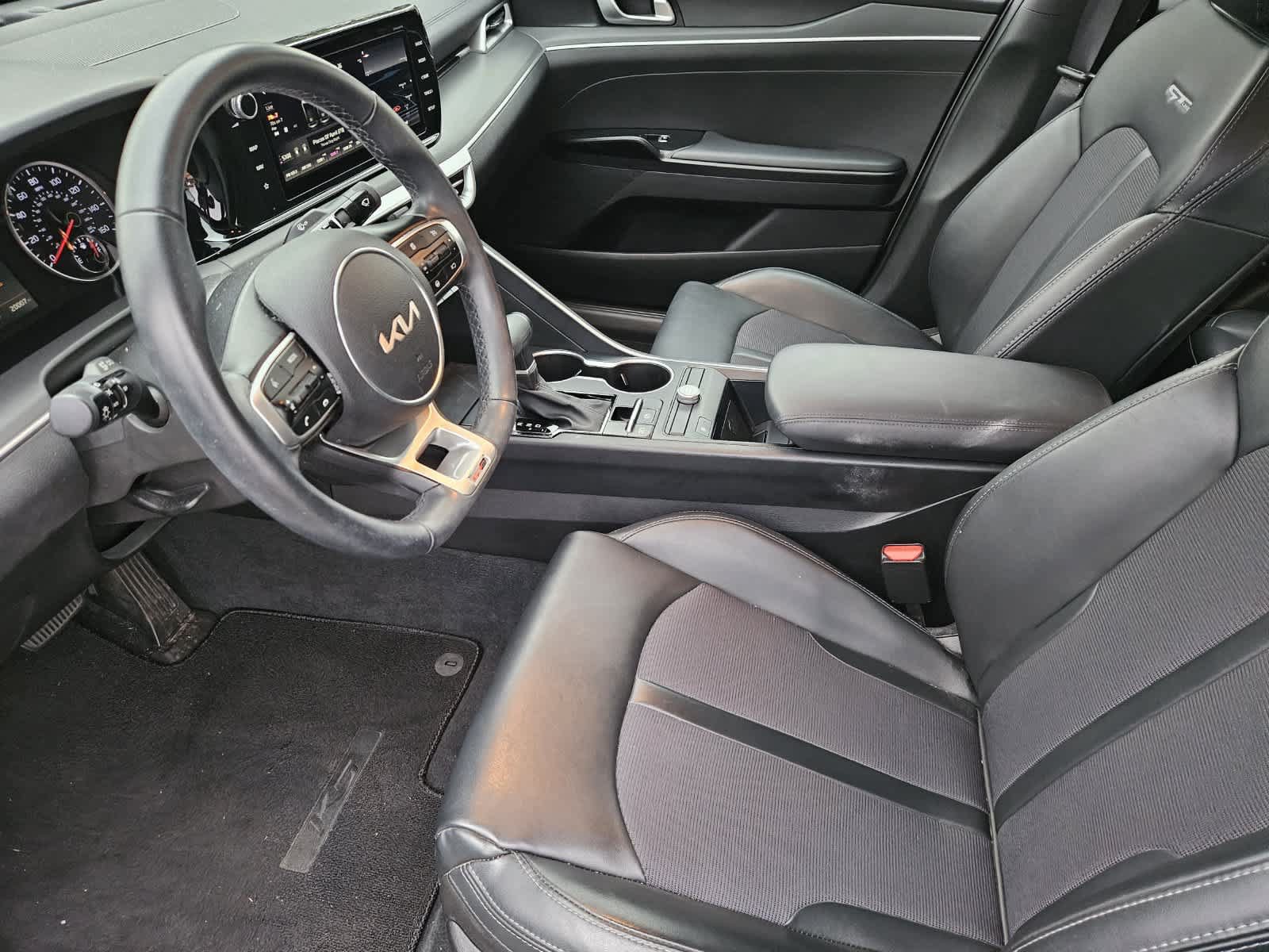 Certified 2022 Kia K5 GT-Line FWD image 2