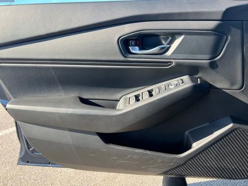 Used 2024 Honda Accord EX image 25