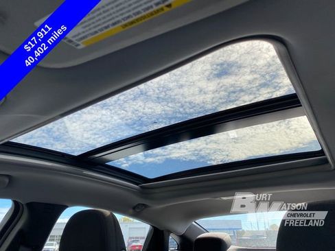 Used 2023 Chevrolet Malibu LT image 24