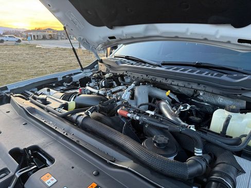 Used 2024 Ford F350 Platinum image 40