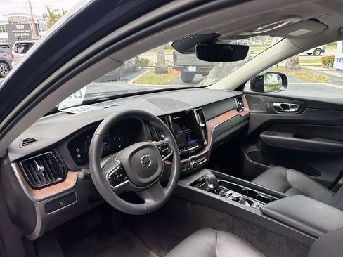 Used 2023 Volvo XC60 B5 Plus w/ Climate Package AWD/4WD image 19