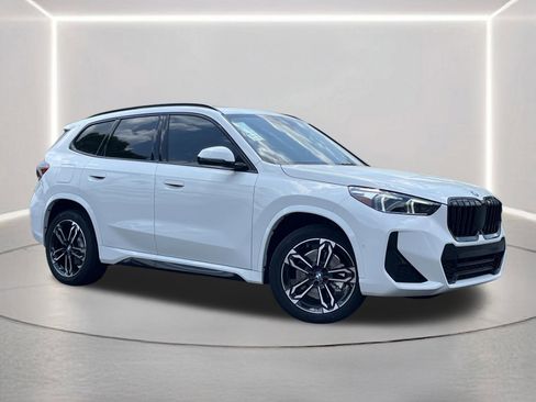 New 2026 BMW X1 xDrive28i w/ Technology Package AWD/4WD image 2