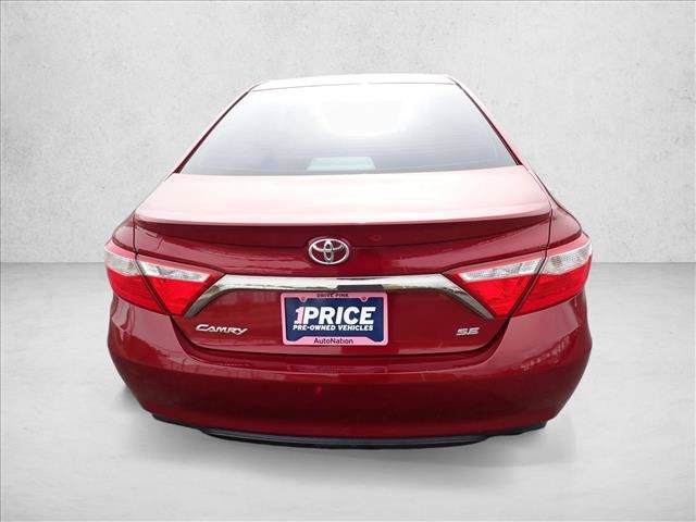 Used 2016 Toyota Camry SE FWD image 2