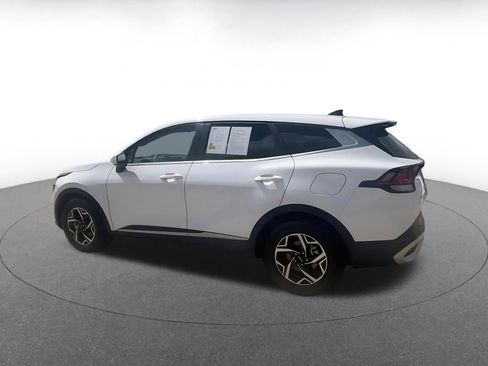 Used 2025 Kia Sportage LX image 10