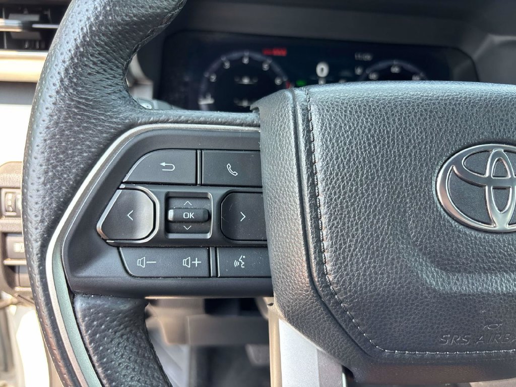 Used 2024 Toyota Tacoma TRD Off-Road AWD/4WD image 18
