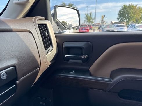 Used 2017 GMC Sierra 1500 Denali w/ Denali Ultimate Package image 15