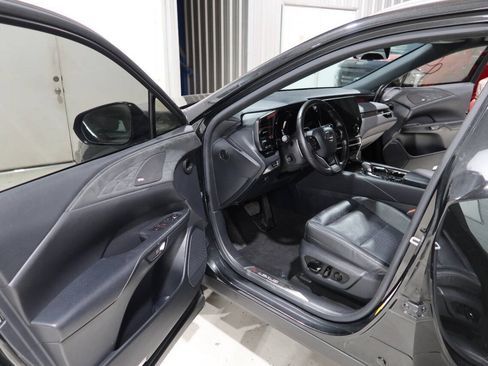 Used 2024 Lexus RX 450h AWD w/ Convenience Package image 18
