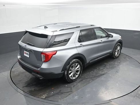 Used 2022 Ford Explorer Limited w/ Equipment Group 301A image 39