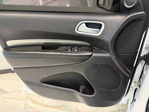 Used 2020 Dodge Durango SXT image 10