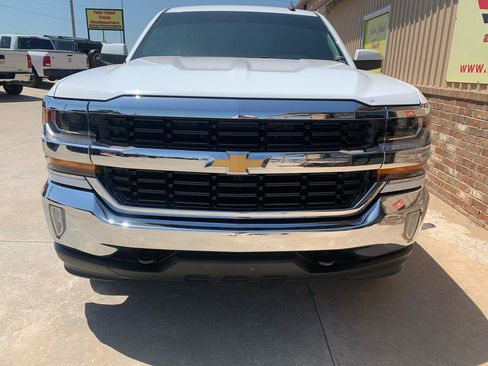Used 2018 Chevrolet Silverado 1500 LT w/ All Star Edition AWD/4WD image 7