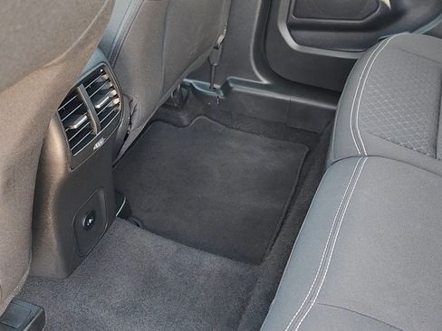 Certified 2024 Ford Escape Active AWD/4WD image 32