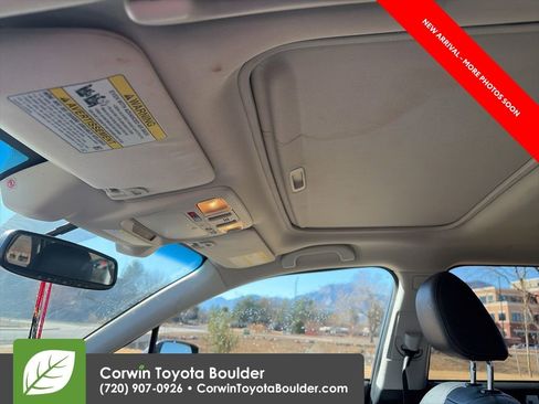 Used 2016 Subaru Outback 3.6R Limited image 11