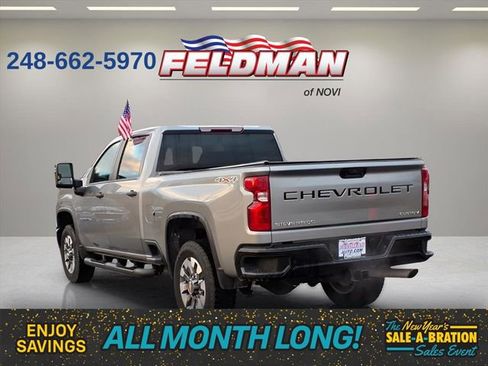 Used 2024 Chevrolet Silverado 2500 Custom w/ Custom Value Package image 3
