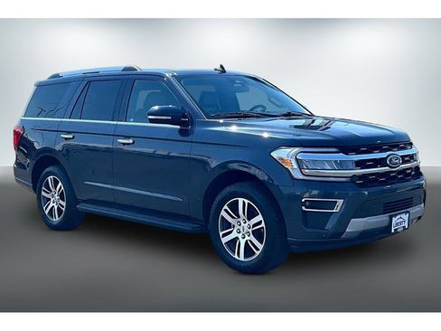 Used 2024 Ford Expedition Limited AWD/4WD image 3
