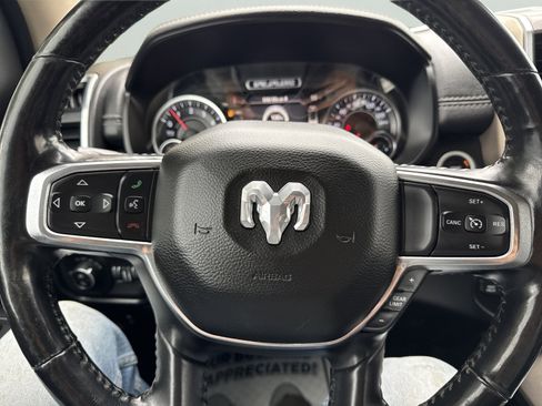 Used 2019 RAM 1500 Laramie AWD/4WD image 24