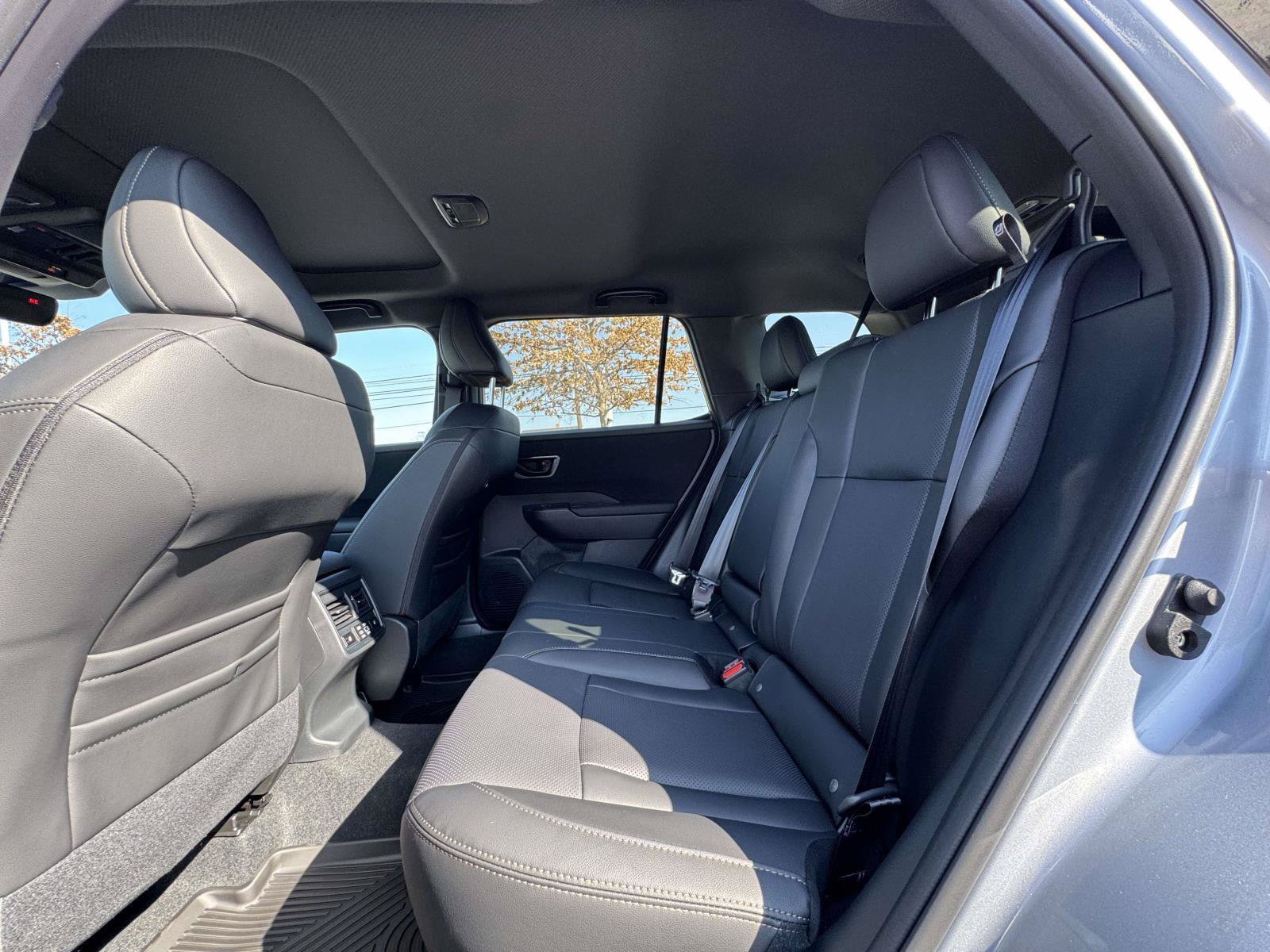 New 2026 Subaru Outback Limited AWD/4WD image 9