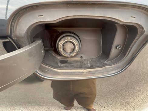 Certified 2022 Ford Edge SEL w/ Convenience Package image 28