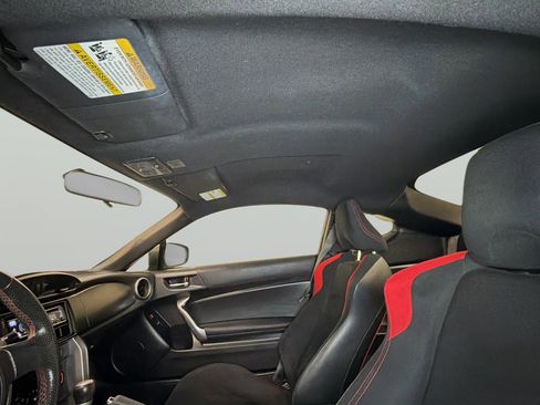 Used 2013 Scion FR-S RWD image 32