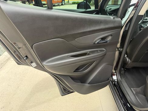 Used 2022 Buick Encore Preferred w/ Safety Package AWD/4WD image 20