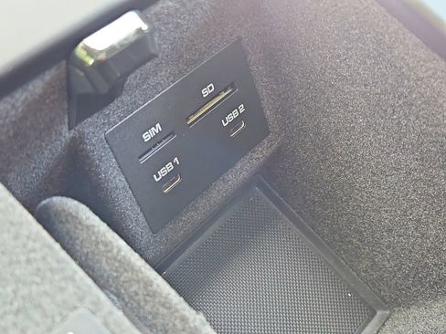 Certified 2025 Porsche Macan Turbo AWD/4WD image 22