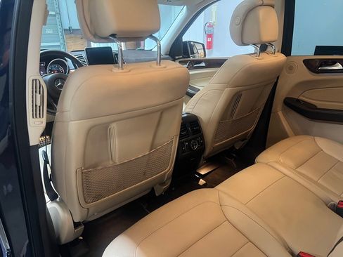 Used 2016 Mercedes-Benz GLE 400 4MATIC image 30