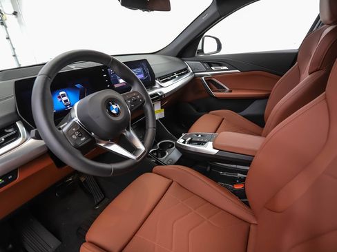 New 2026 BMW X2 xDrive28i w/ Technology Package AWD/4WD image 10