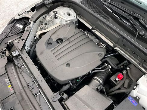 Certified 2023 Volvo XC60 B5 Ultimate w/ Protection Package Premier image 43