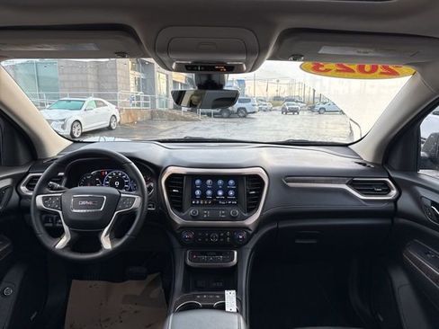 Used 2023 GMC Acadia Denali w/ Black Diamond Edition image 28