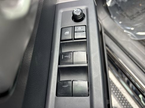 Used 2022 Toyota Tundra SR5 RWD image 16