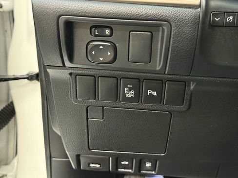 Used 2013 Lexus ES 350 w/ Luxury Pkg image 26