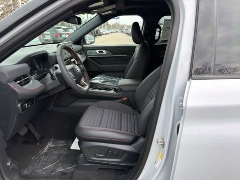 New 2026 Ford Explorer ST-Line image 15