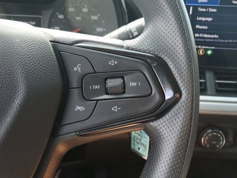 Used 2024 Chevrolet Trax LS FWD image 21
