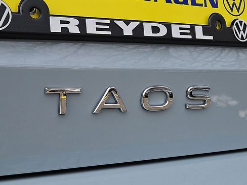 New 2026 Volkswagen Taos SE AWD/4WD image 22