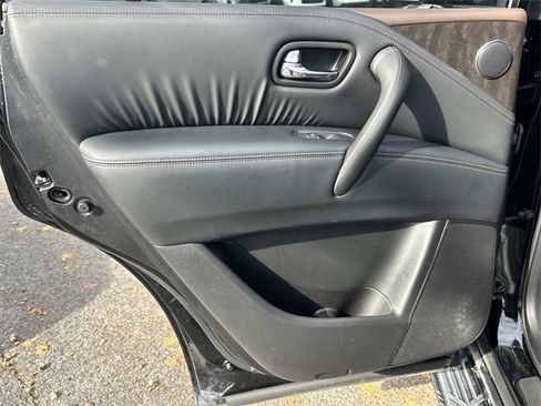 Used 2024 Nissan Armada Platinum w/ Captain's Chairs Package image 23