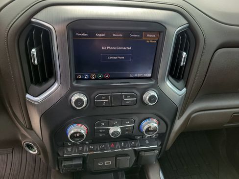 Used 2020 GMC Sierra 3500 Denali w/ Denali Ultimate Package AWD/4WD image 29