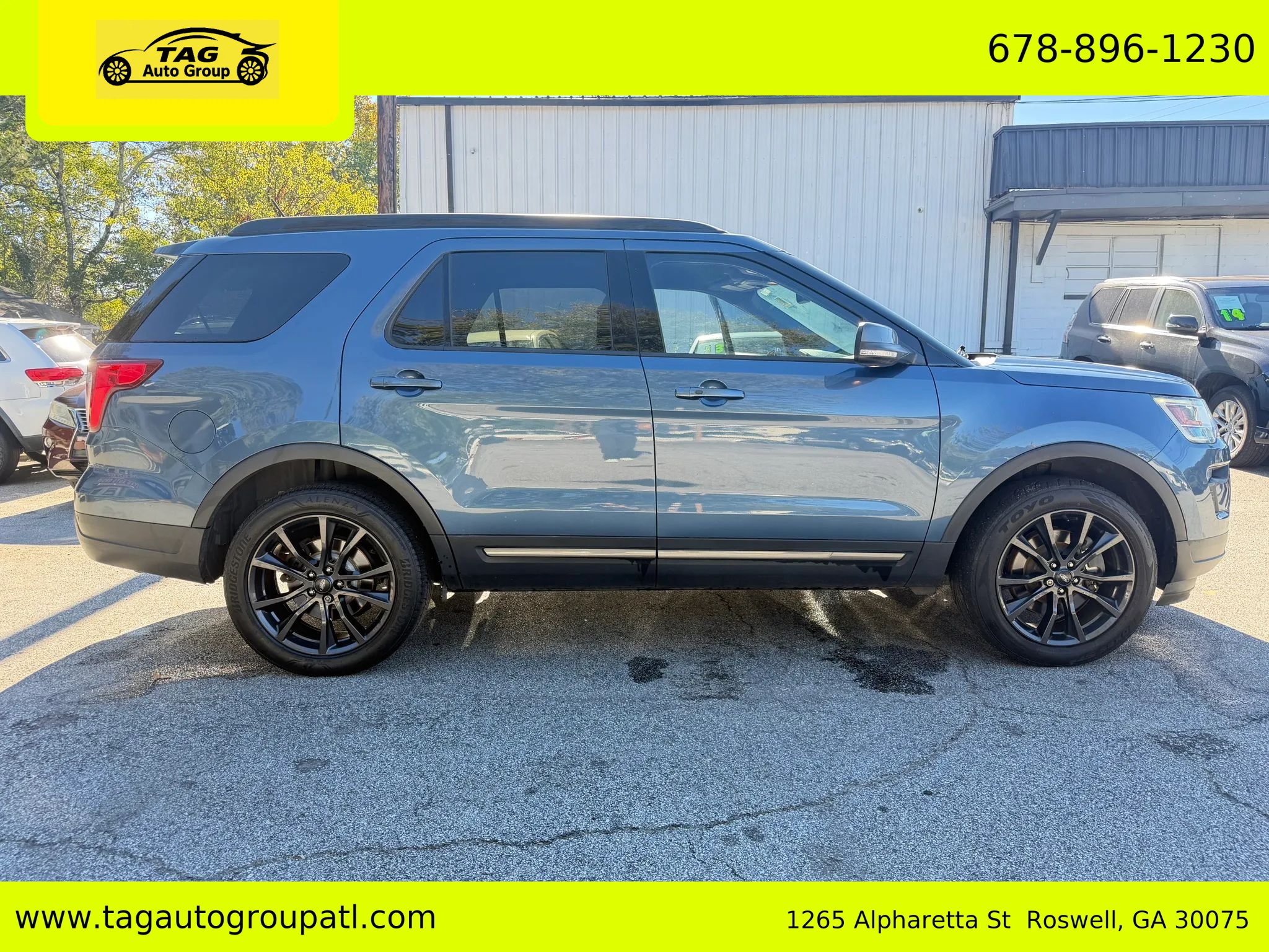 Used 2019 Ford Explorer XLT w/ Equipment Group 202A AWD/4WD image 16