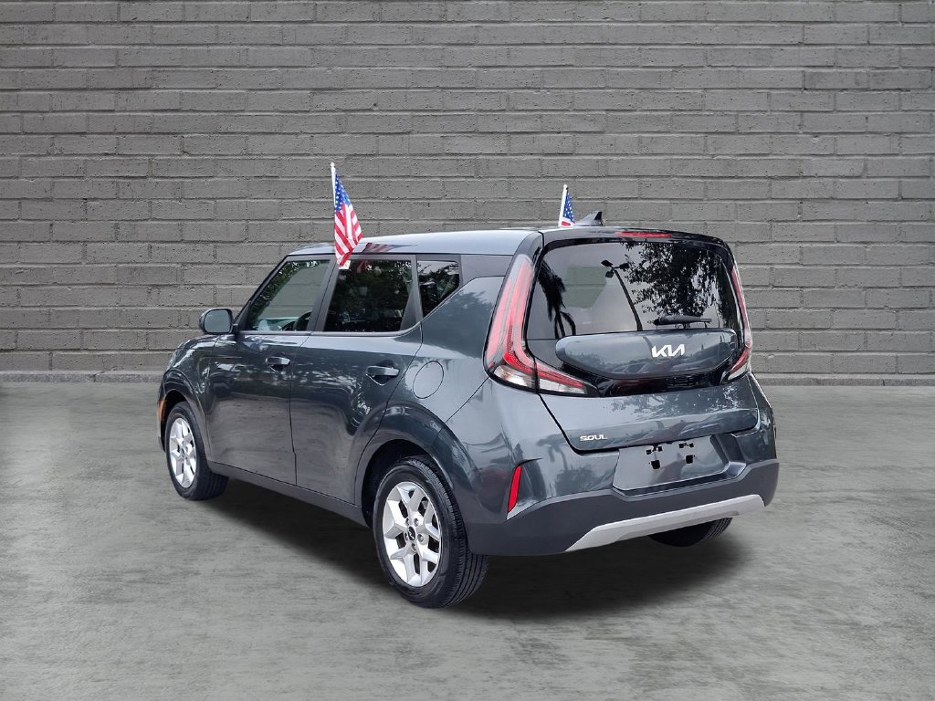 Used 2024 Kia Soul LX w/ Option Group 015 FWD image 7
