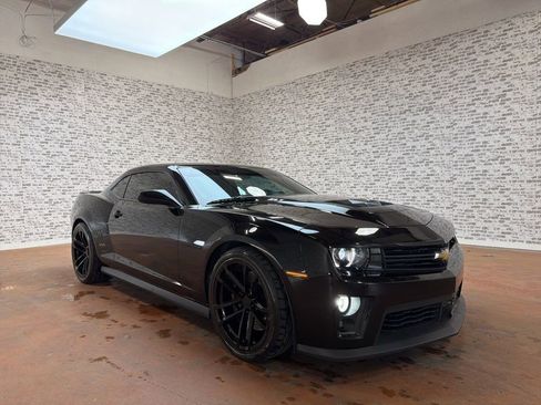 Used 2015 Chevrolet Camaro ZL1 RWD image 1