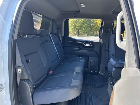 Used 2024 GMC Sierra 1500 Elevation image 41