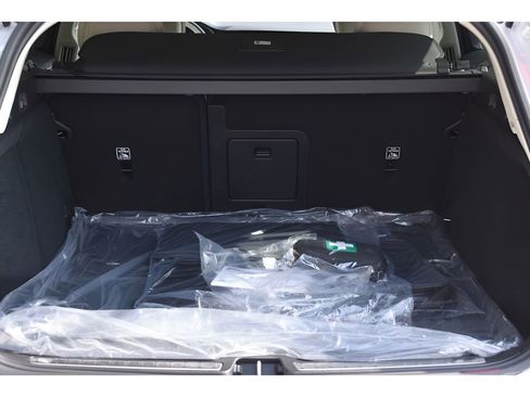 Certified 2026 Volvo V60 B5 Cross Country Plus w/ Protection Package Premier AWD/4WD image 24