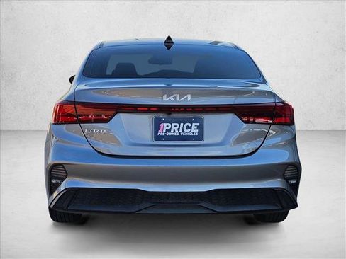 Used 2024 Kia Forte LXS FWD image 6