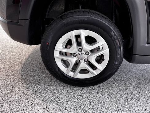 Used 2021 Jeep Compass Sport AWD/4WD image 12