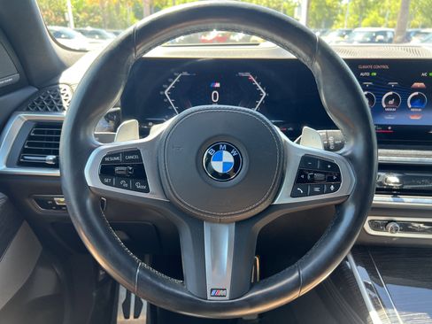 Used 2023 BMW X7 xDrive40i w/ Executive Package AWD/4WD image 18