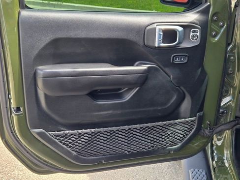 Used 2021 Jeep Gladiator Willys image 18