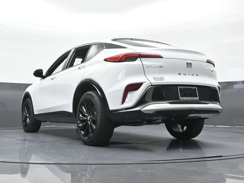 Used 2024 Buick Envista Sport Touring w/ Experience Buick Package image 59