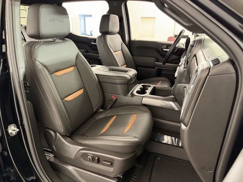 Used 2021 GMC Sierra 1500 AT4 w/ AT4 Preferred Package AWD/4WD image 47