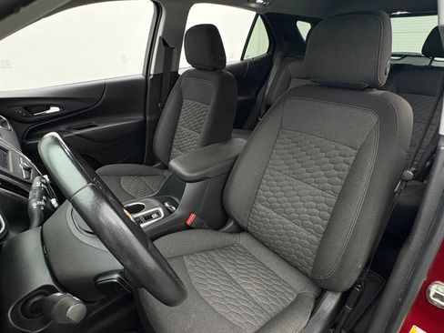 Used 2020 Chevrolet Equinox LT w/ Driver Convenience Package FWD image 18