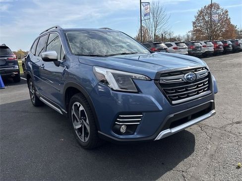 Used 2022 Subaru Forester Touring image 8