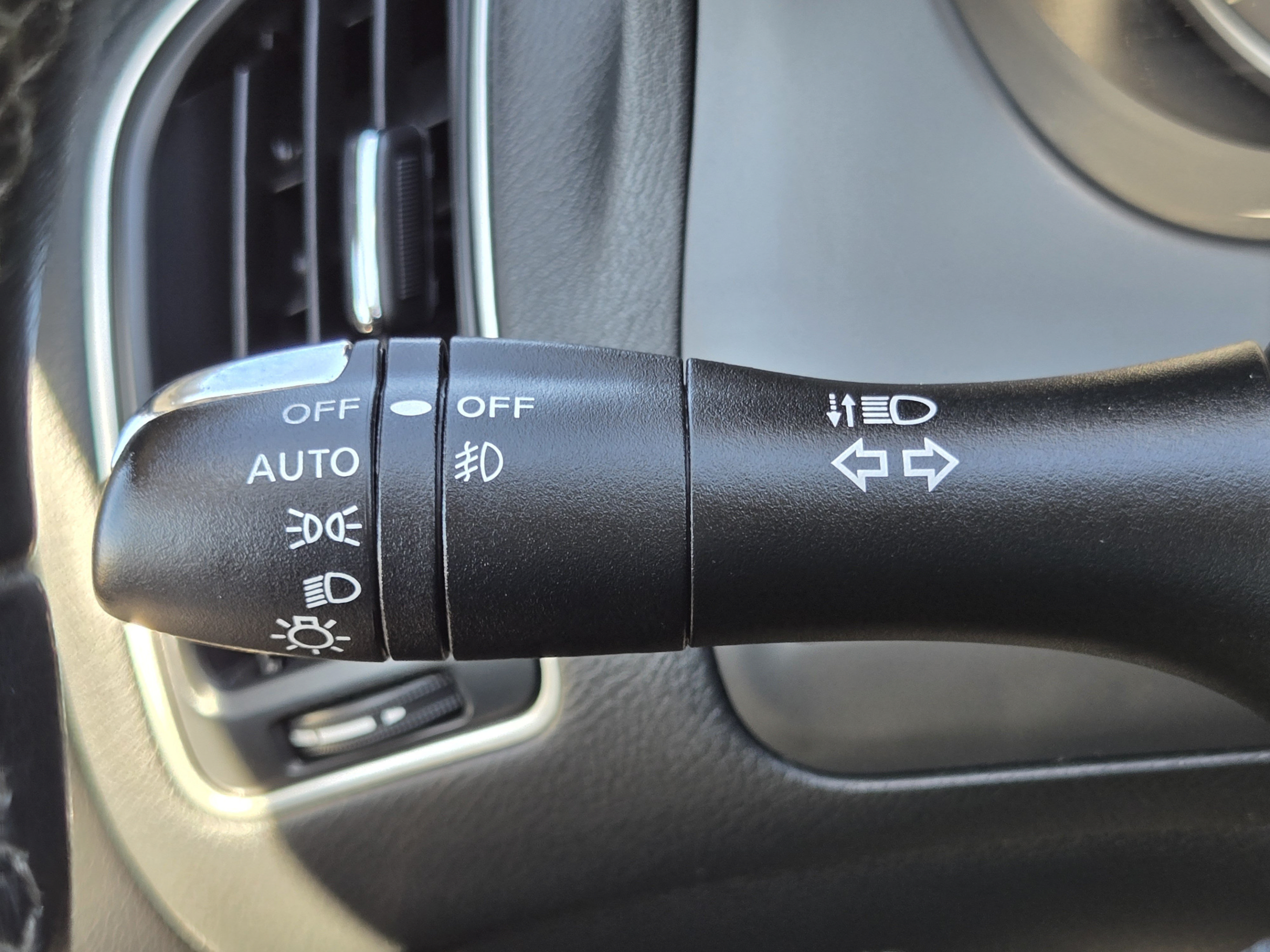 Used 2020 INFINITI Q50 Luxe RWD image 18